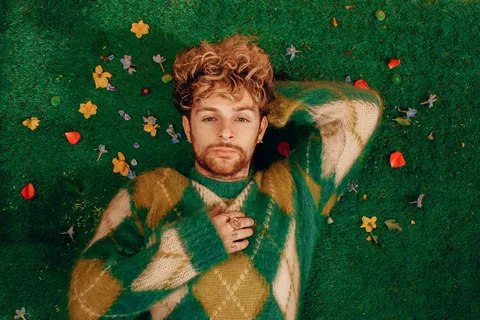 Tom Grennan has dropped a new single, 'Remind Me'