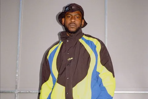 Skepta has dropped his new Amy Winehouse-sampling single, 'Can't Play Myself (A Tribute To Amy)'