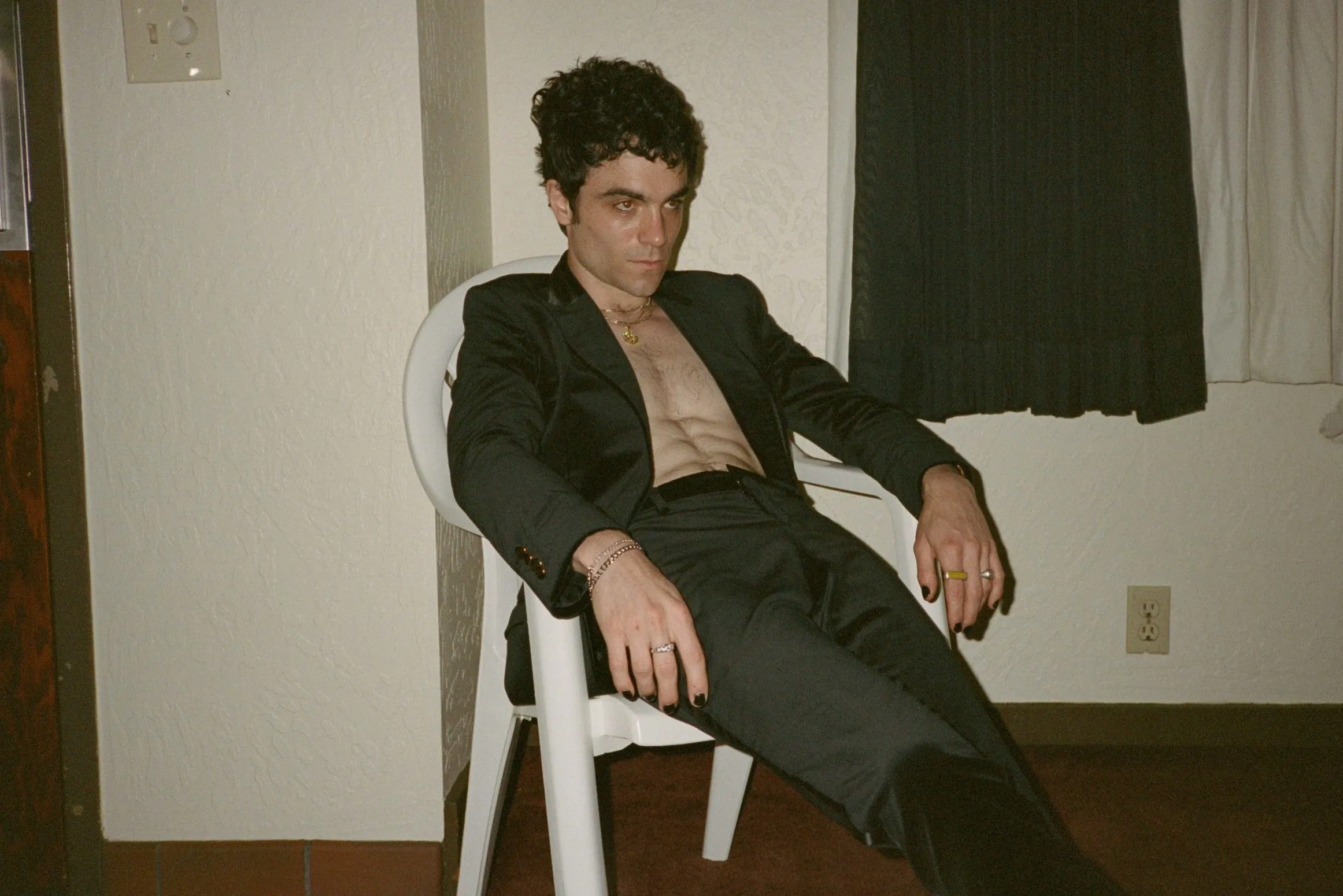Del Water Gap has shared a new single about admitting you're wrong, 'Losing You'