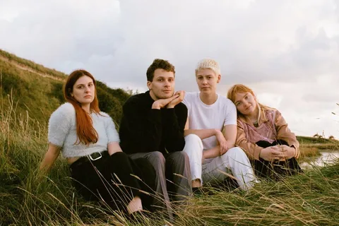 Check out Porridge Radio's new single, 'The Rip'