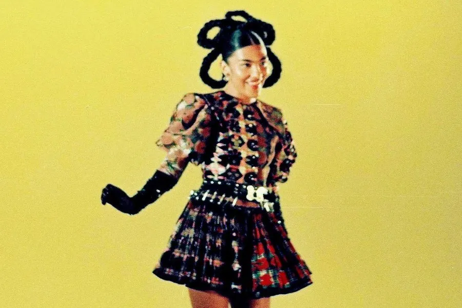 Olivia Dean has released a brand new single, ‘Danger’