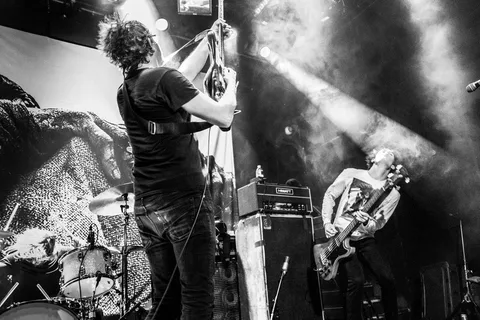 Metz have teamed up with IDLES' Joe Talbot for a new single, 'Come On Down'