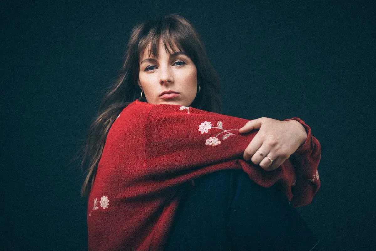 Gena Rose Bruce has announced a new EP, 'Lighting Up'