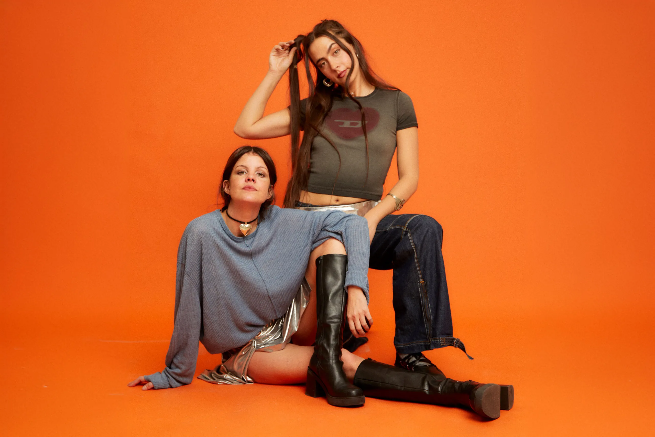 Hinds are marking a year of 'Viva Hinds' with a cover of Charli xcx and Lorde's 'Girl, so confusing'