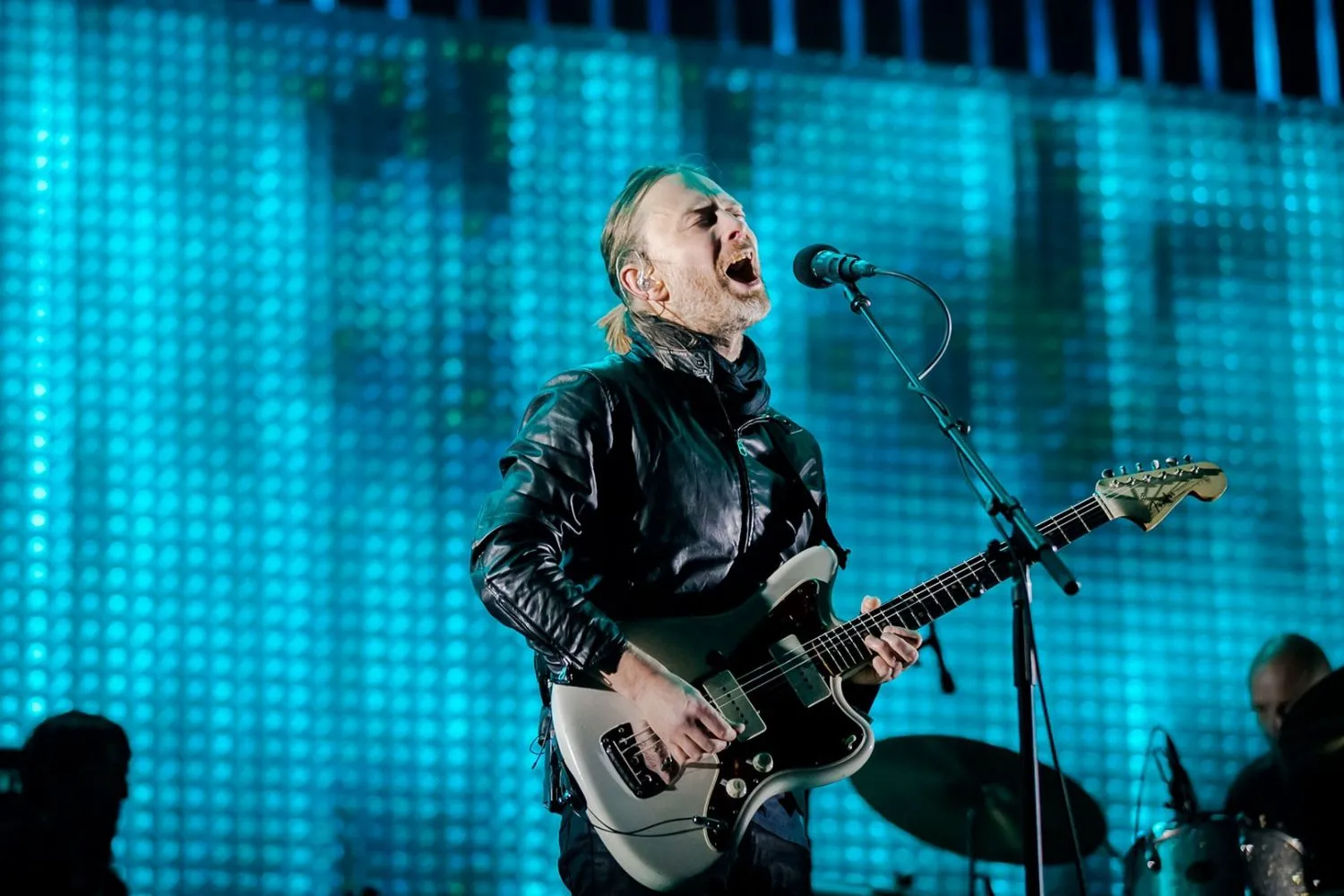 Radiohead announce live album 'Hail to the Thief Live Recordings 2003-2009' and share 'There, There' performance