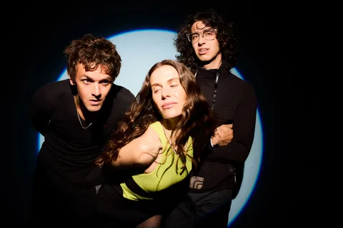 bar italia have dropped their new single and video ‘rooster’