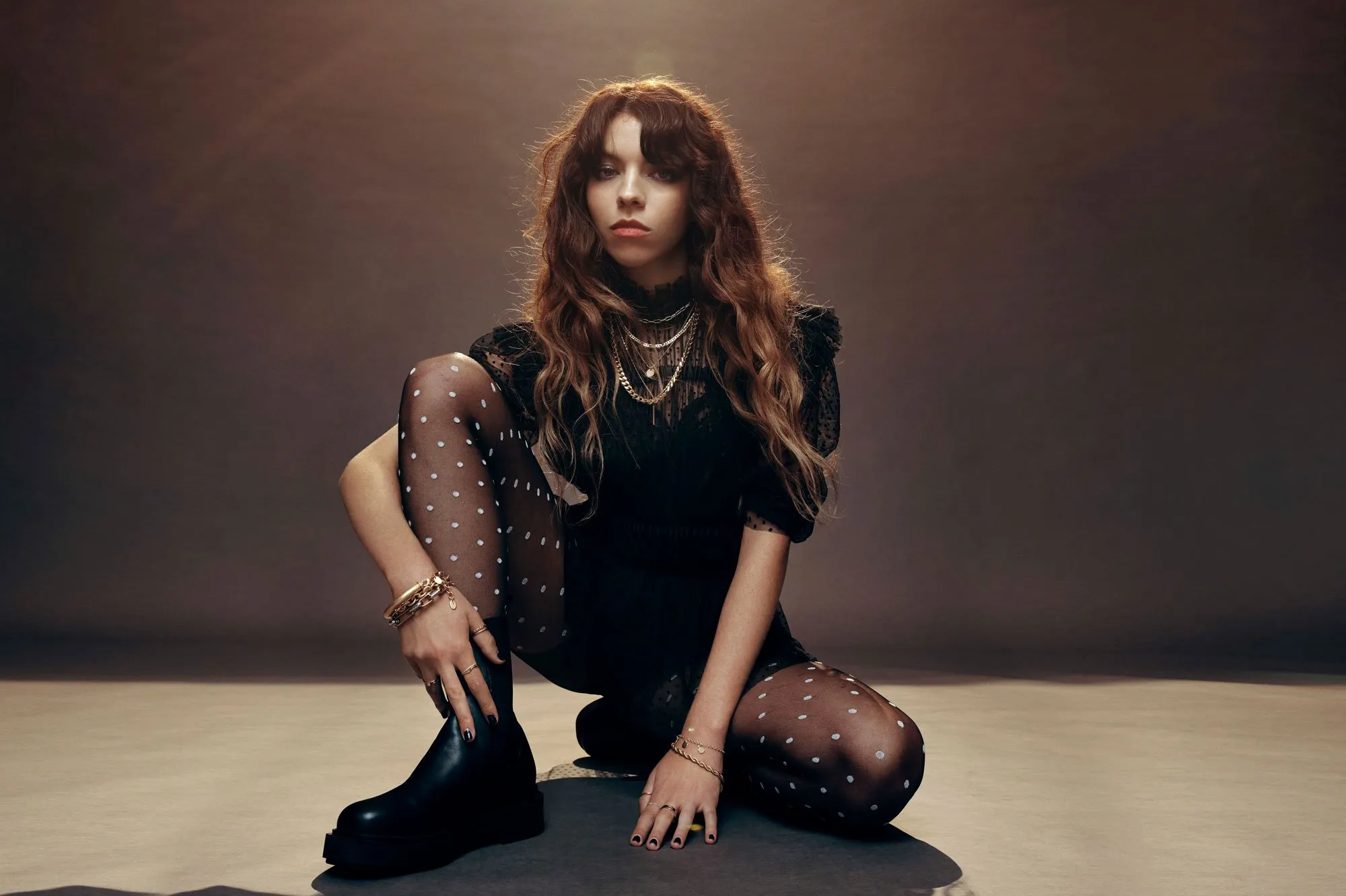 Azure Ryder has dropped her new EP, 'Ladder to the Moon'