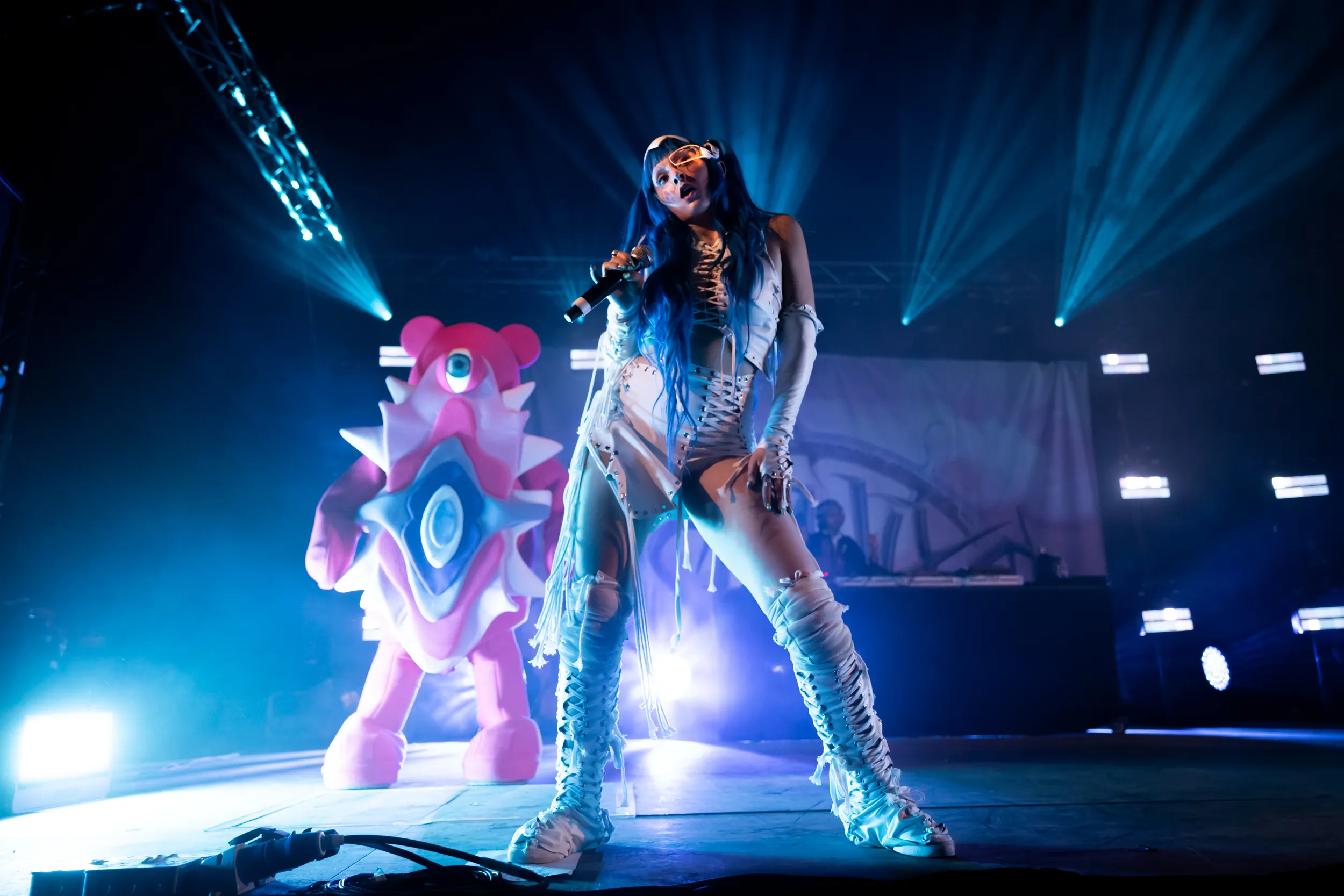 Ashnikko is about to drop two new tracks, 'Panic Attacks in Paradise' and 'Maggots'