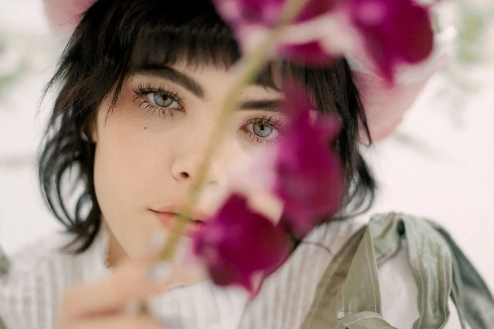 BENEE has dropped an emotionally raw new track, 'Doesn't Matter'