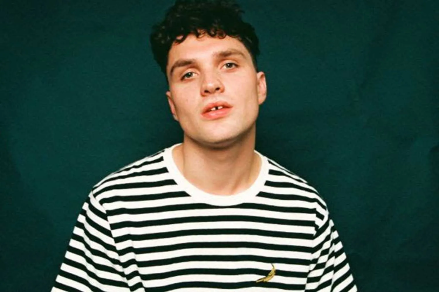 Dan D'Lion is back with his new single, 'Simmer Down'