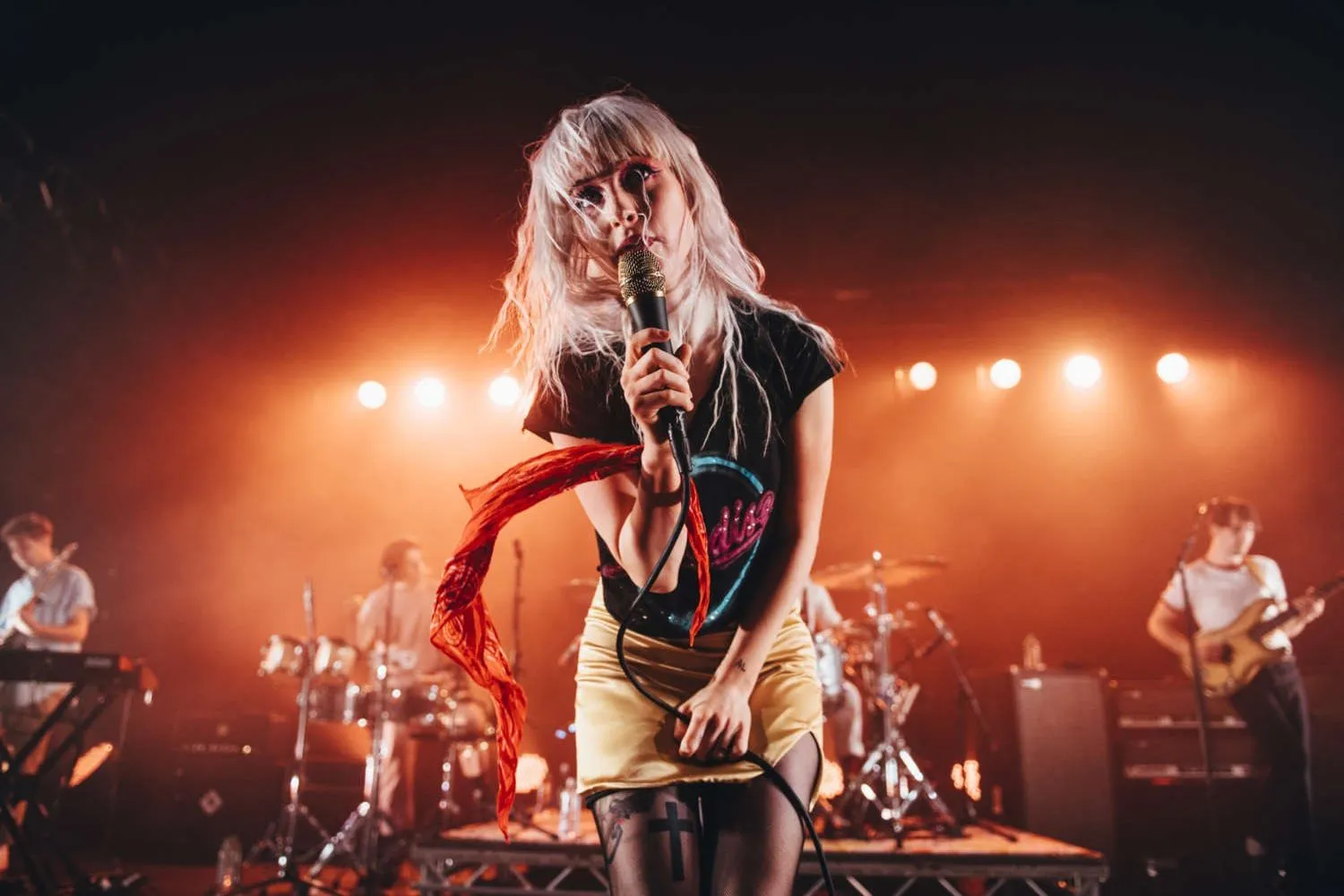 Hayley Williams' new solo single is called 'Simmer'
