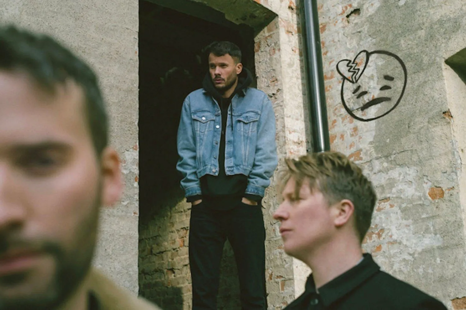 RITUAL have teamed up with Emily Warren for a brand new track, 'Using'