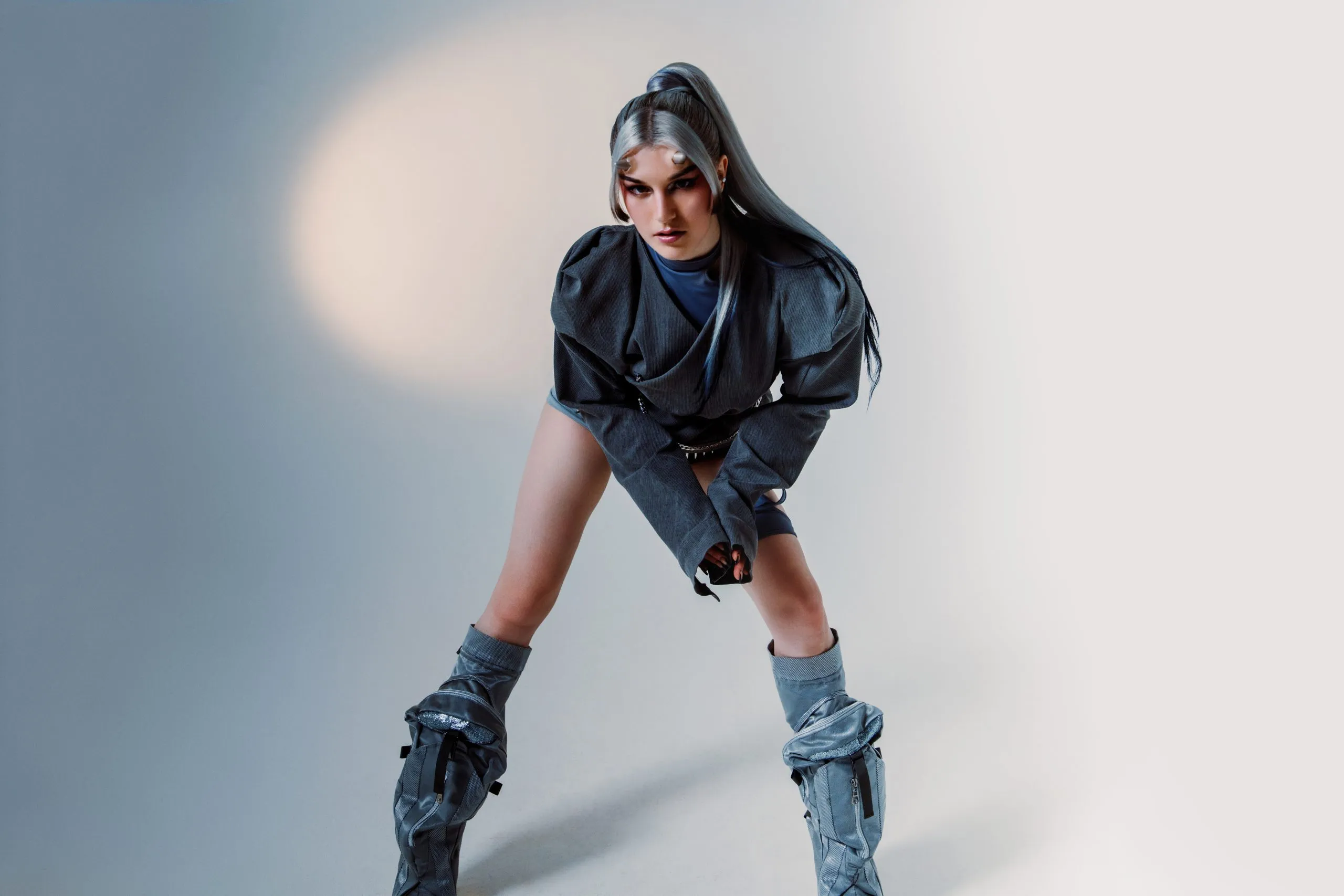 twst has dropped a brand new track, ‘Chandeliers, Bullets and Guns’