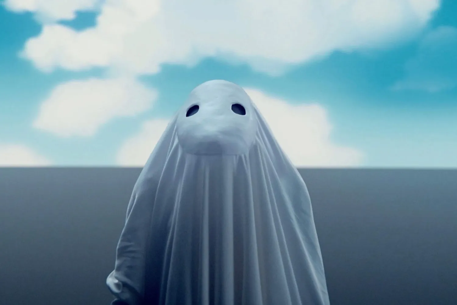 Porter Robinson collabs with a bunch of ghosts in his new video for 'Look At The Sky'