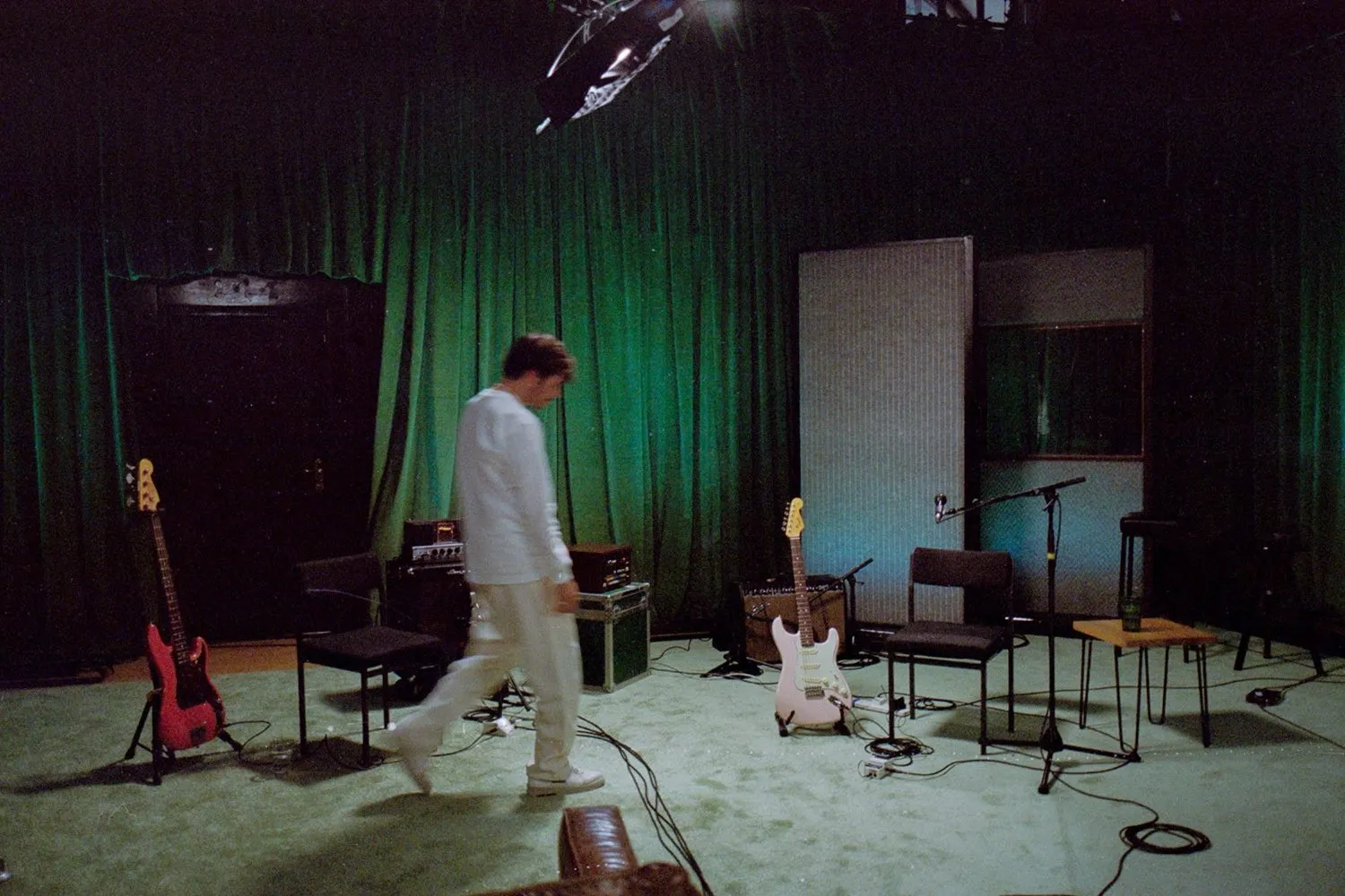 Rex Orange County has released both a new live EP and a documentary