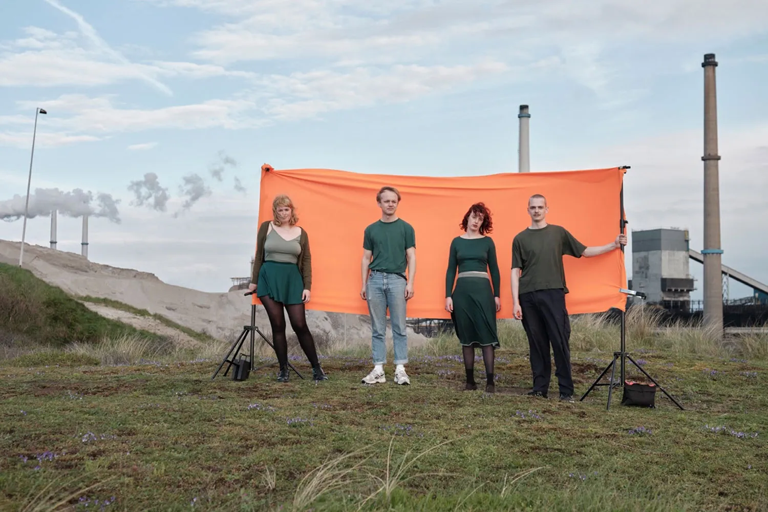 Pip Blom have debuted another new album taster, 'Different Tune'