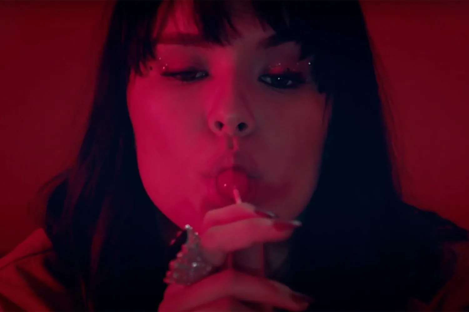 UPSAHL has debuted her attitude-packed new single, 'People I Don't Like'