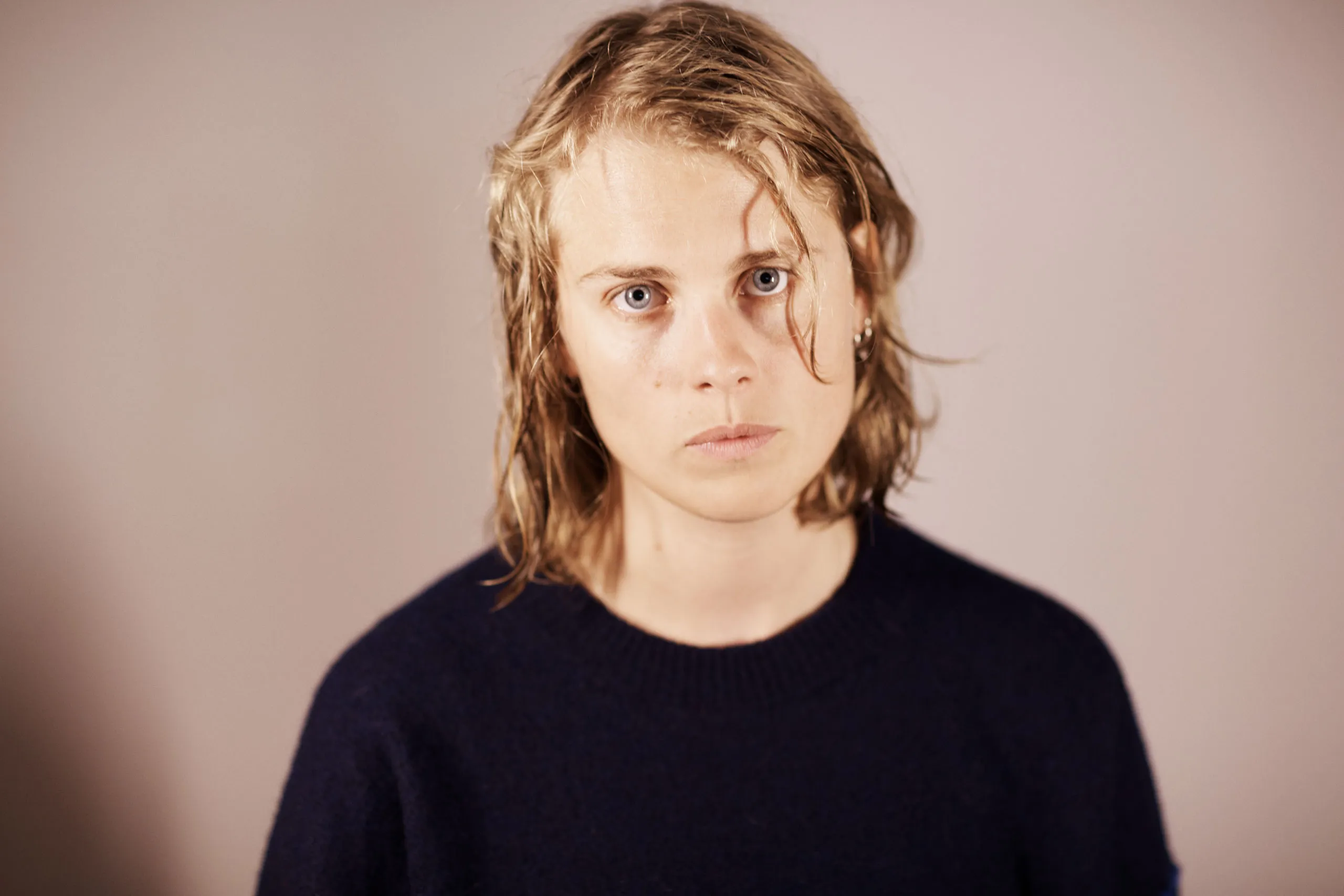 Marika Hackman has released a new version of 'Skin' featuring Laura Marling