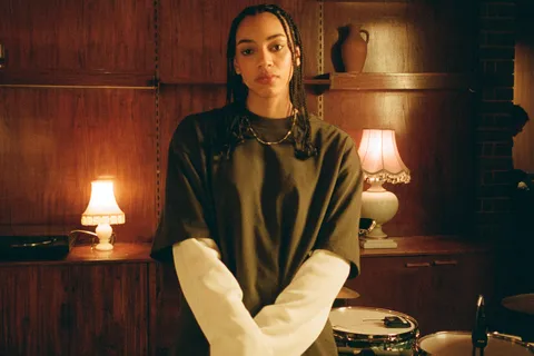 Amie Blu is back with her introspective new single inspired by self-sabotage, 'swimming in pity'