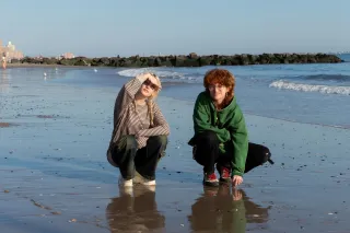 Cavetown has teamed up with Chloe Moriondo for his new single 'Sailboat'