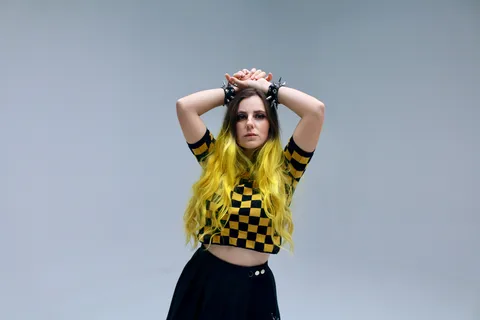 AViVA has returned with her empowering new single 'Ritual', about breaking toxic cycles