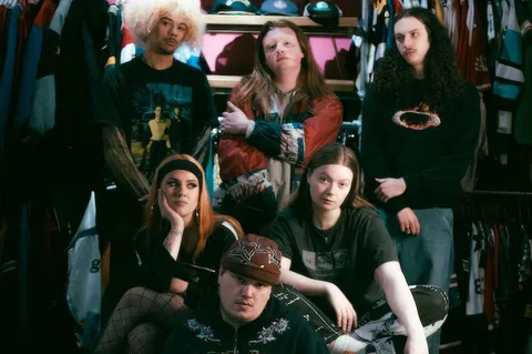 Knives have announced their debut album 'Glitter'