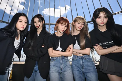 LE SSERAFIM announce new mini-album 'Hot' for March release