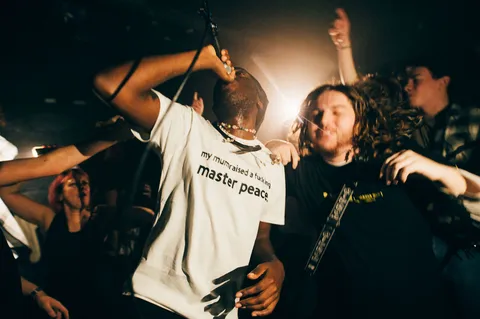 Master Peace joins Franz Ferdinand on stage to perform 'Hooked' in Madrid