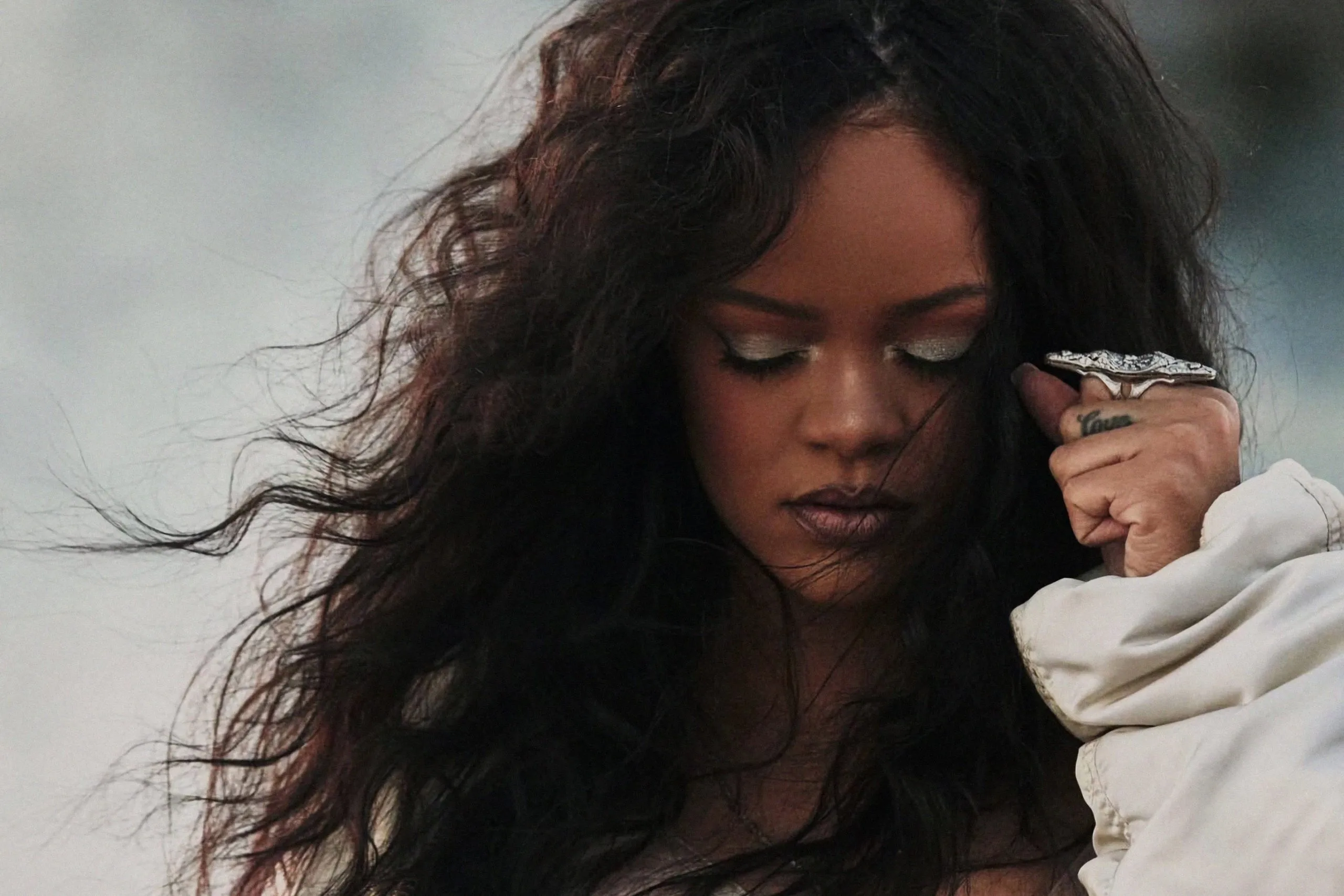 Rihanna on R9: "Honestly, it'd be ridiculous if it's not this year"