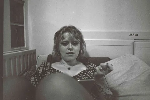 Annie-Dog has shared her David Gray-inspired single, 'Please Forgive Me, David Gray'