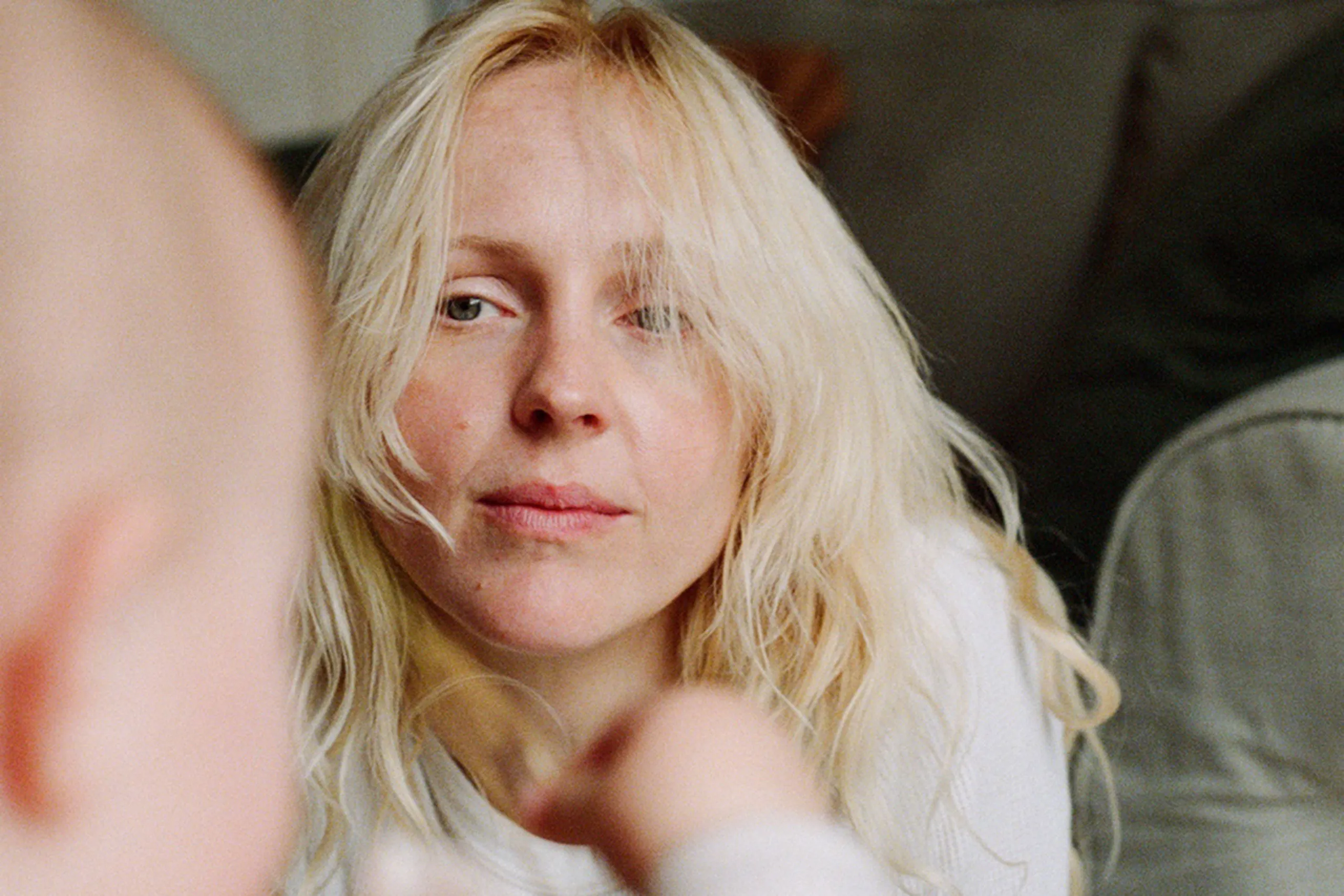 Laura Marling is going to teach an online songwriting workshop through School of Song