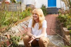 Lucy Rose has released 'Pale Blue Eyes', and announced some 2026 UK tour dates
