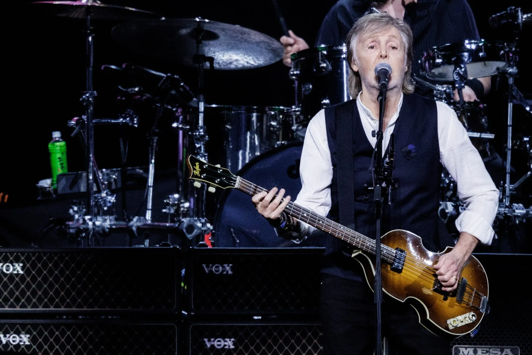 Watch Paul McCartney perform an 'Abbey Road' medley at SNL's 50th anniversary show