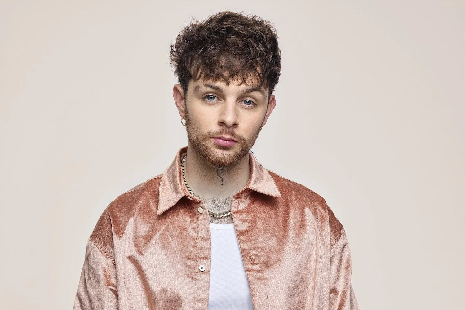 Tom Grennan chats lockdown and new material: "I've got really into TikTok"
