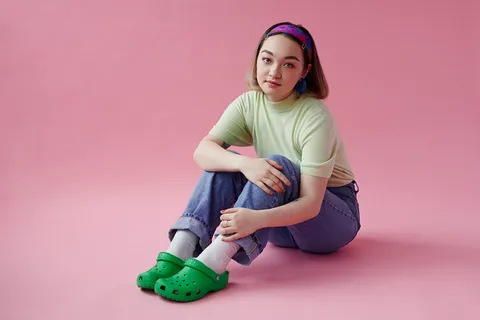 mxmtoon: "No matter how dark days may seem, the sun will still rise the next day"