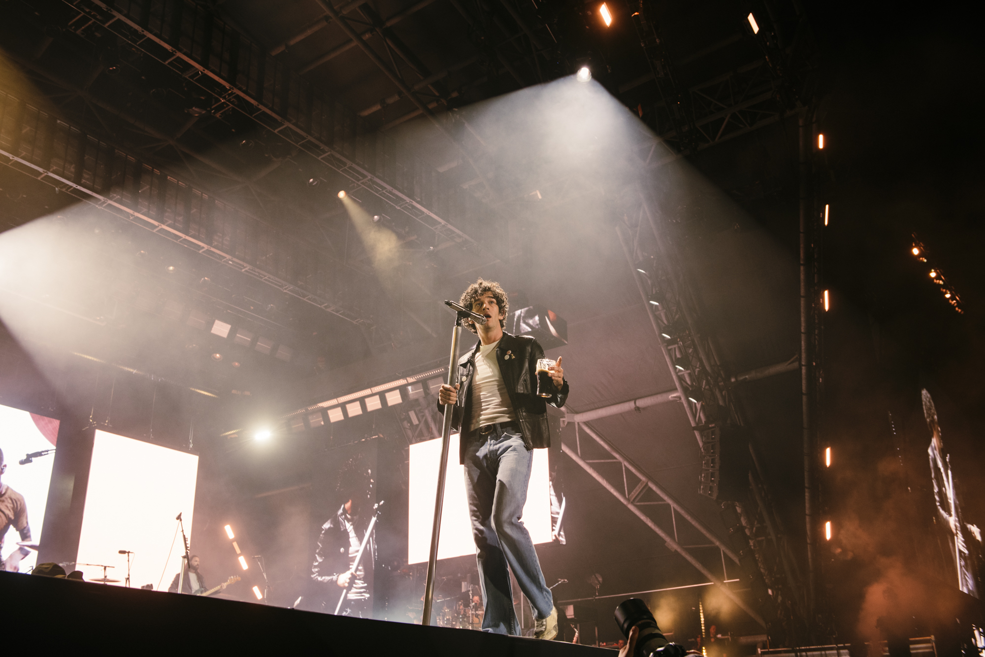 1975-Glastonbury-Festival-2025