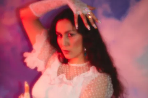 Sarah Maison has released 'Exister', a protest song against modern capitalism