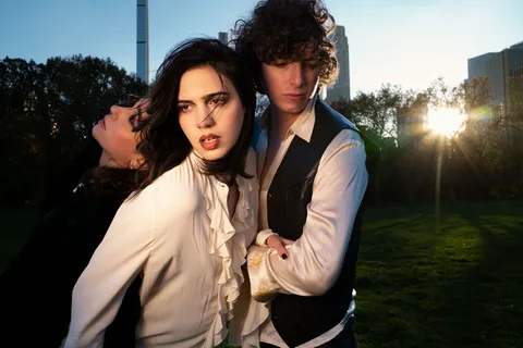 Sunflower Bean have shared their new single 'There's a Part I Can't Get Back'