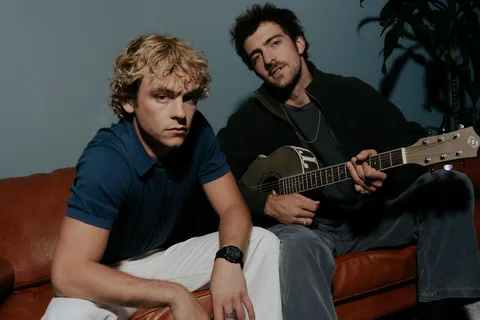 The Driver Era have dropped their obsessive new single 'I'd Rather Die'