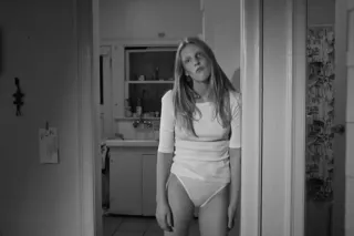 Audrey Hobert has unveiled a new video for 'Sex and the City' as she begins her headline tour