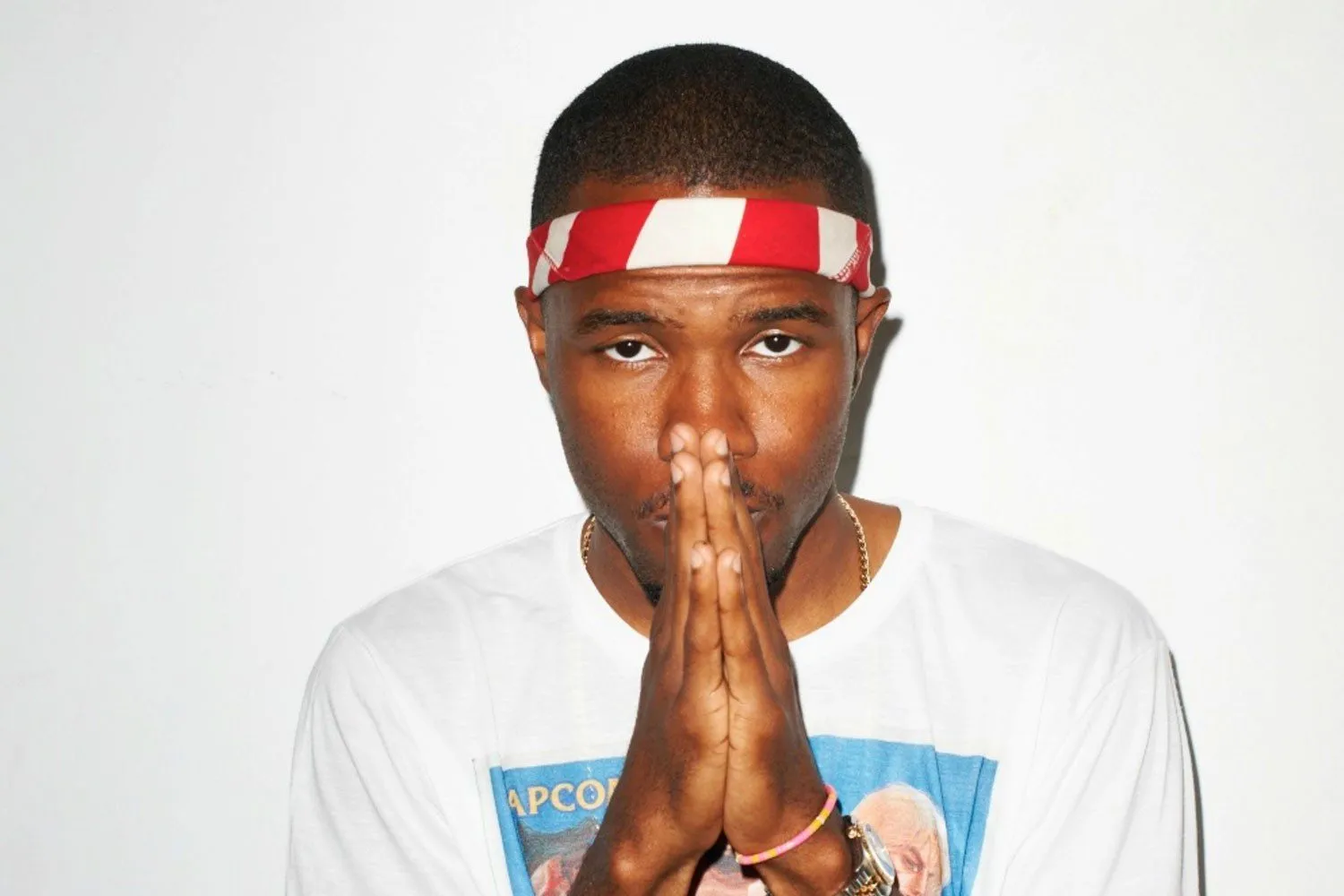 Frank Ocean is streaming an empty-ish room and it's quite exciting really