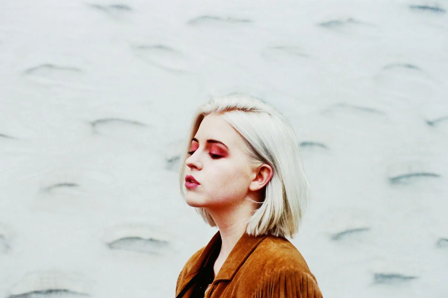 KLOE announces her first London headline show
