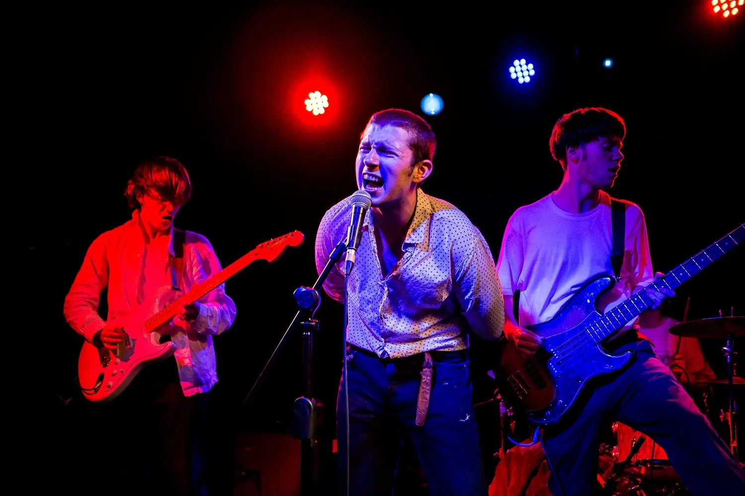 Shame deliver a blistering version of ‘Gold Hole’ on 6 Music