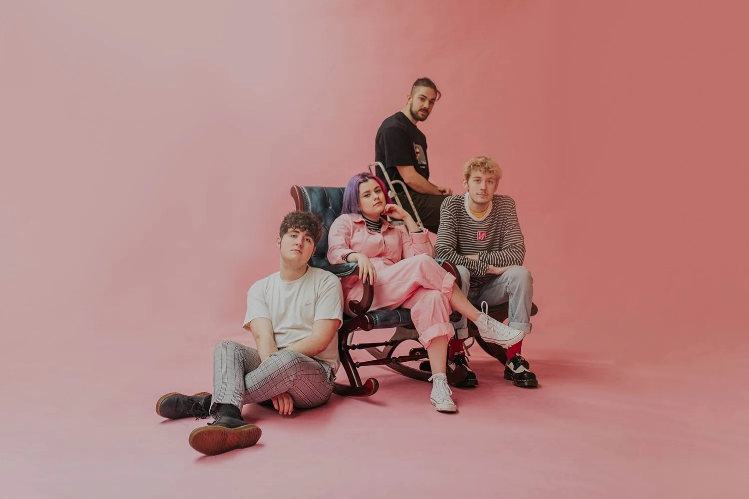 Manchester four-piece Crush bare their insecurities on new track, 'Rinse'