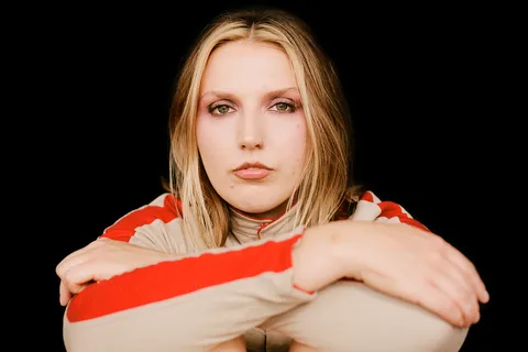Girl Next Door has released her new EP, 'Darling I Saw The Way You Looked At Me Tonight'