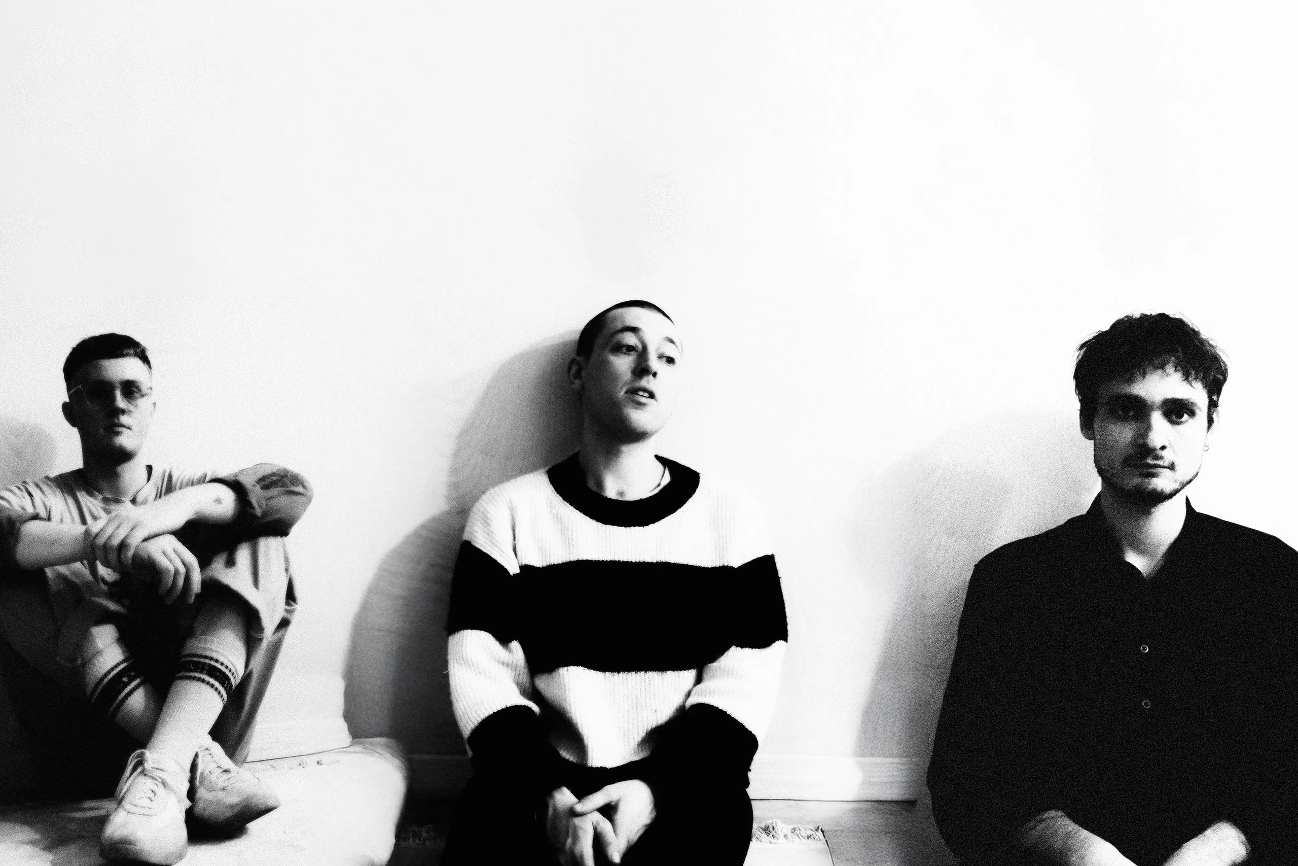 Bristol trio Mould's new single 'Chunks' is about being bored and unappreciative