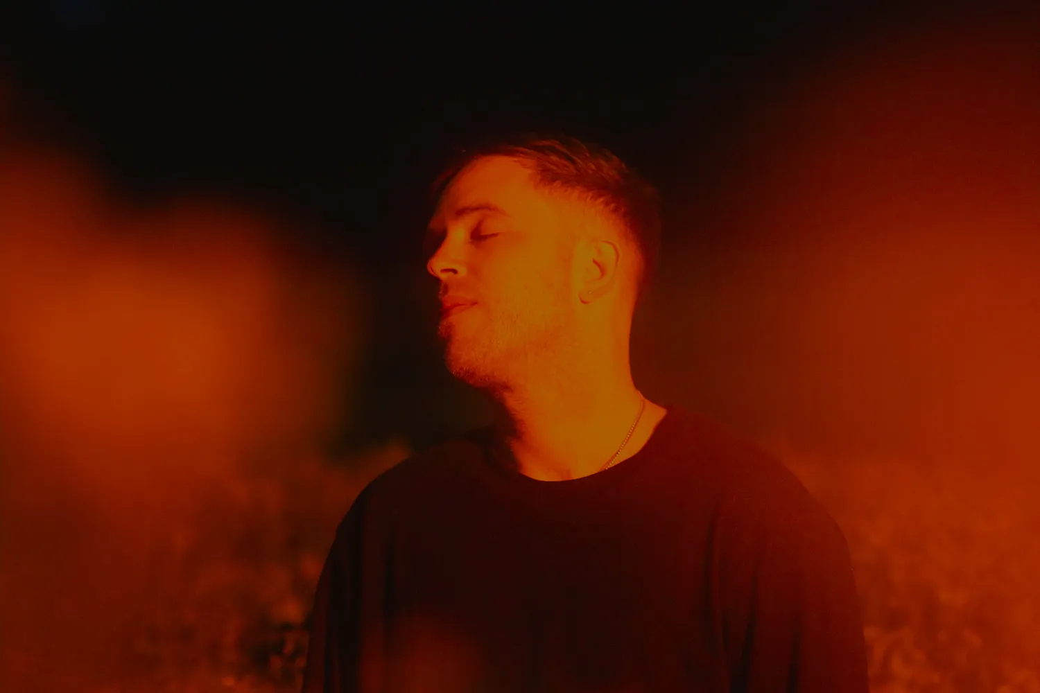 Benjamin Francis Leftwich has released a new single about feeling a bit lonely - check out 'New York'