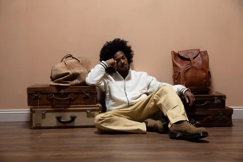 BERWYN releases new single 'Neighbours'