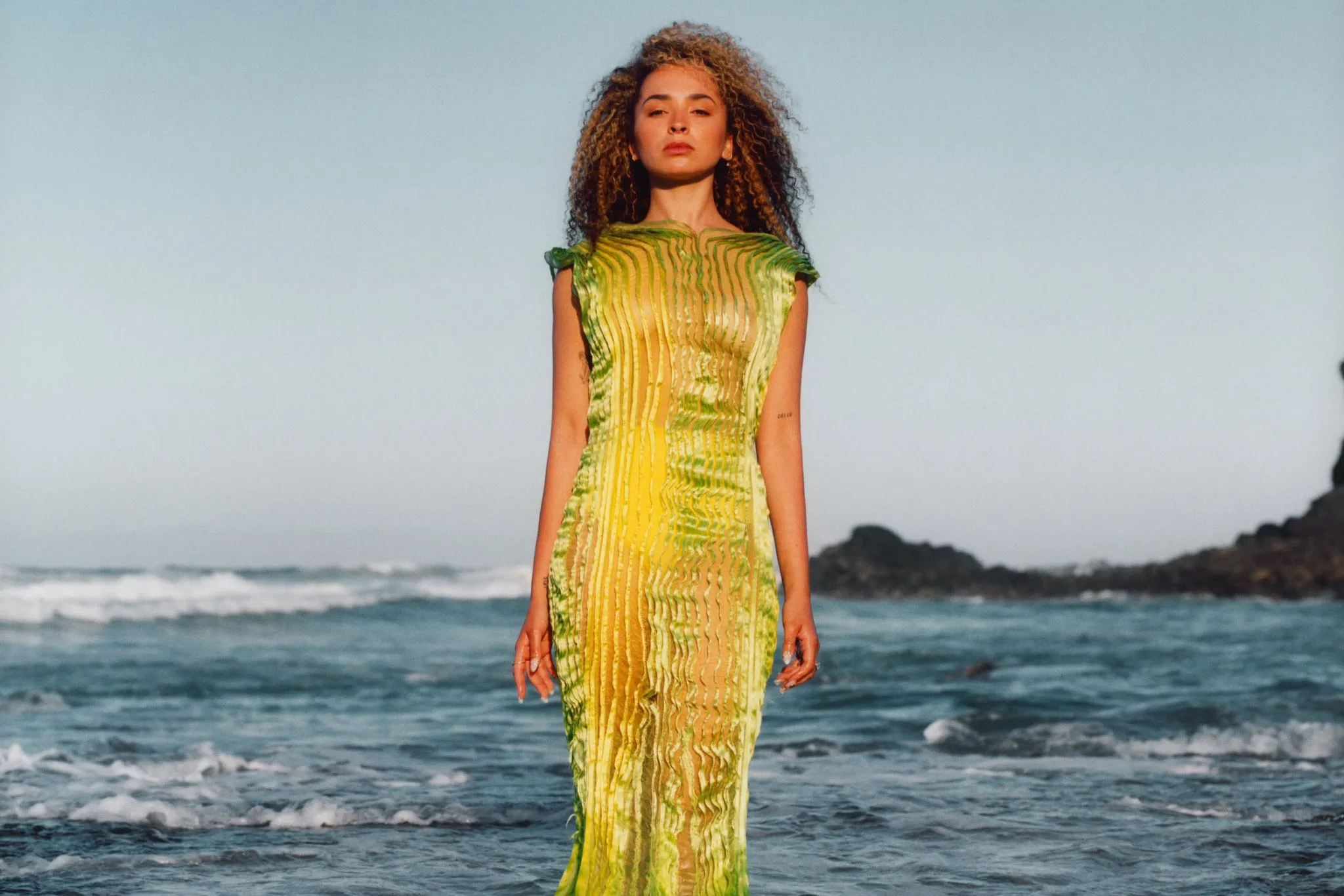 Ella Eyre is feeling her own strength with new single 'Ain’t No Love That Blind'