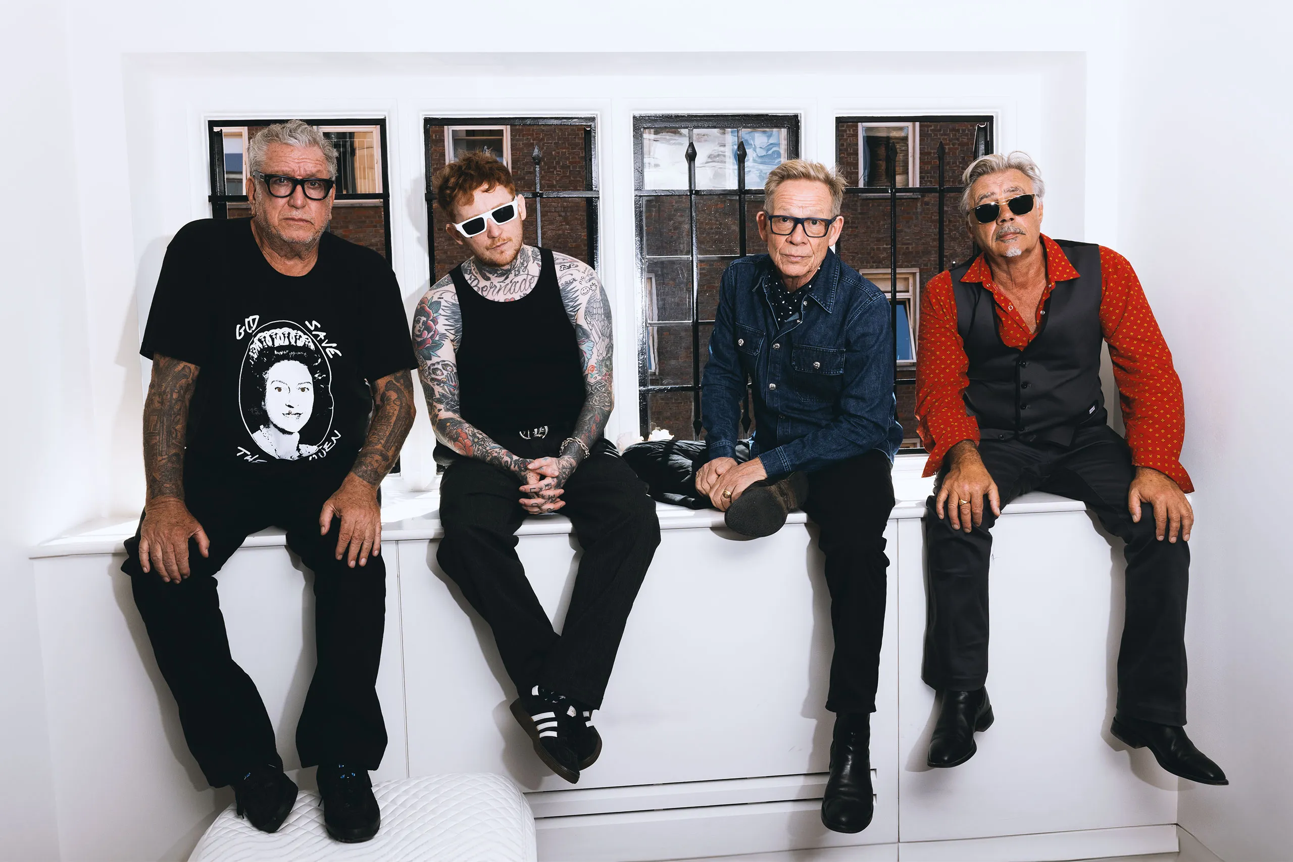 Frank Carter and members of the Sex Pistols have booked a 'Never Mind The Bollocks' show at O2 Forum Kentish Town